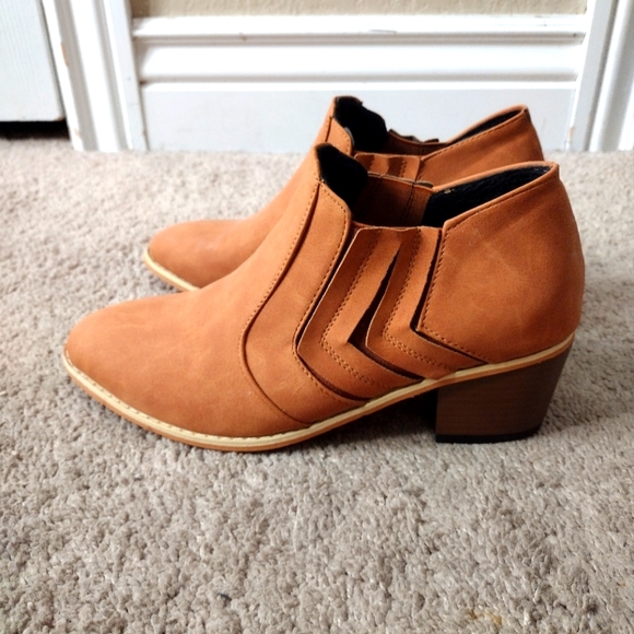 Women's leather casual boots ankle shoes size 6 1/2 - Picture 1 of 6